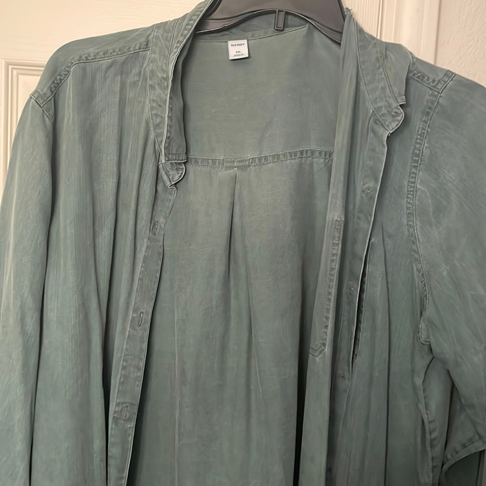 old navy button up shirt